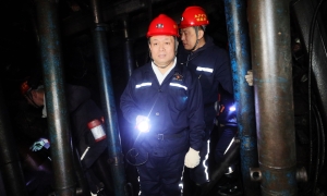 鮑衍勝到新陸礦調研檢查工作