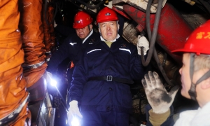 韓福生在富力礦調研檢查工作...